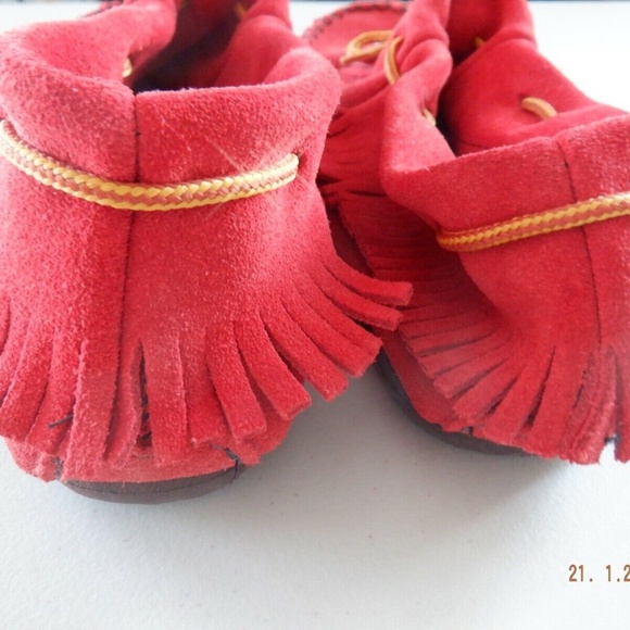 Huron Indians suede moccasins US 7 red with decorative beads - Picture 8 of 12